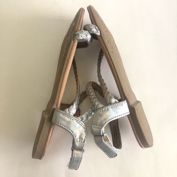 DV Dolce Vita Cassie Girls Silver Iridescent. Braided Straps Sandal Size 2 - Picture 12 of 12